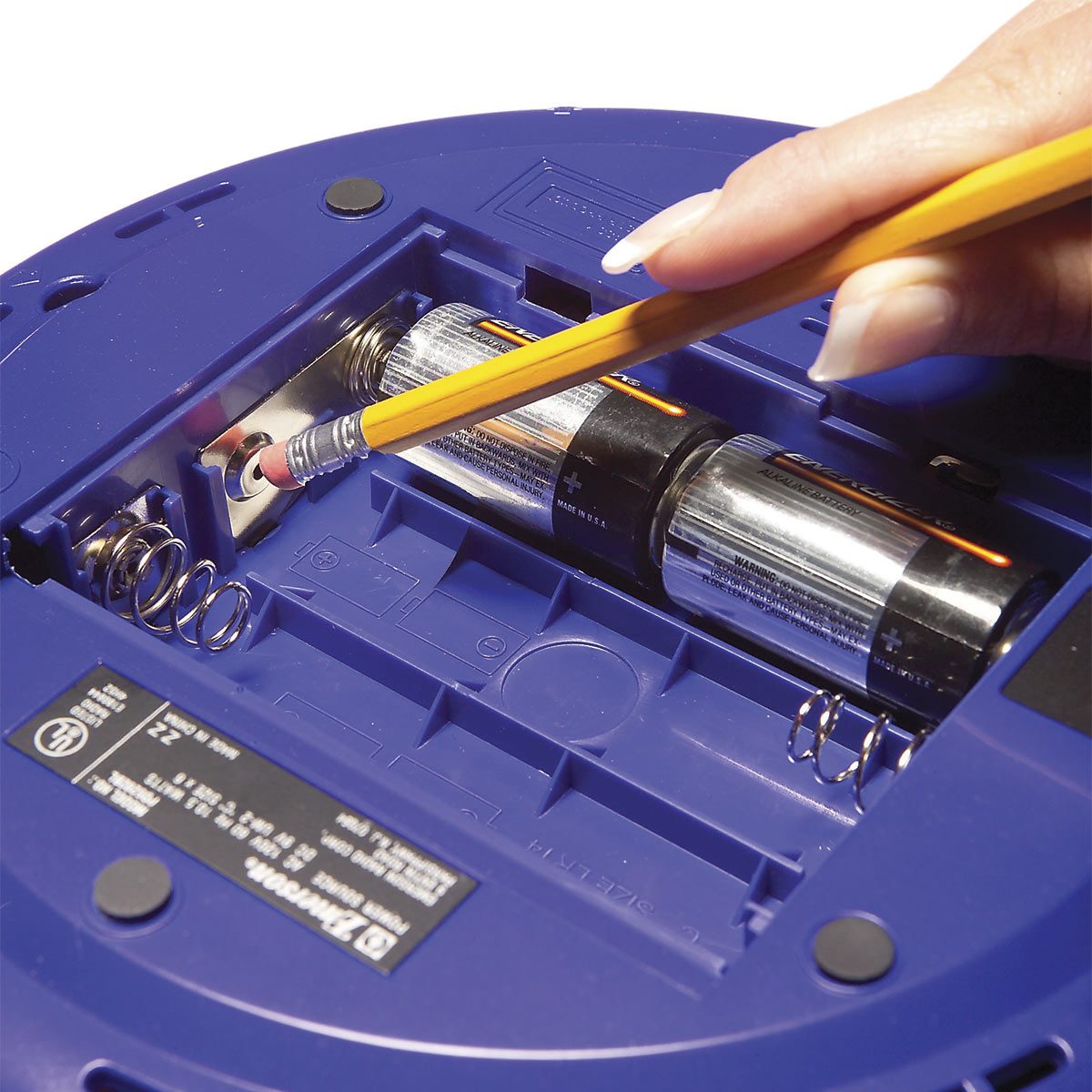 clean contact points for smoke alarms