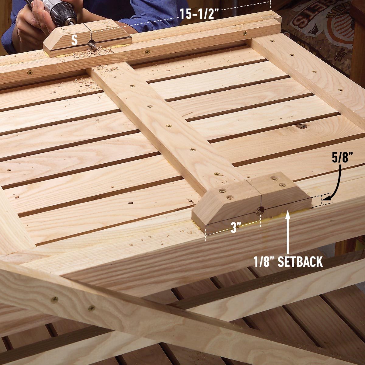 Construct A Classic Wooden Cart Screw on axle supports