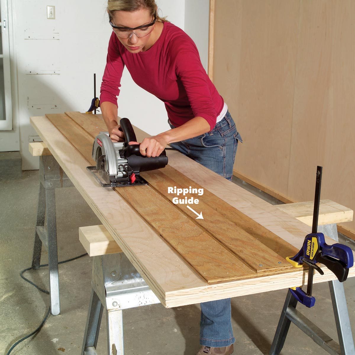 cutting slatwall rails