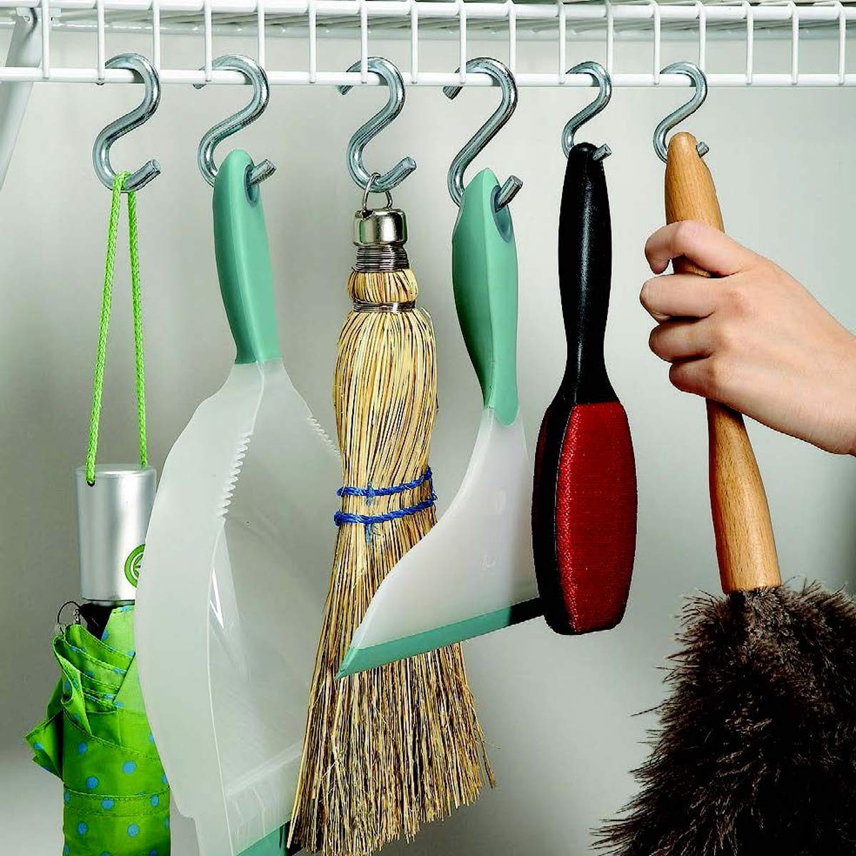s-hook hanging storage hack cleaning supplies