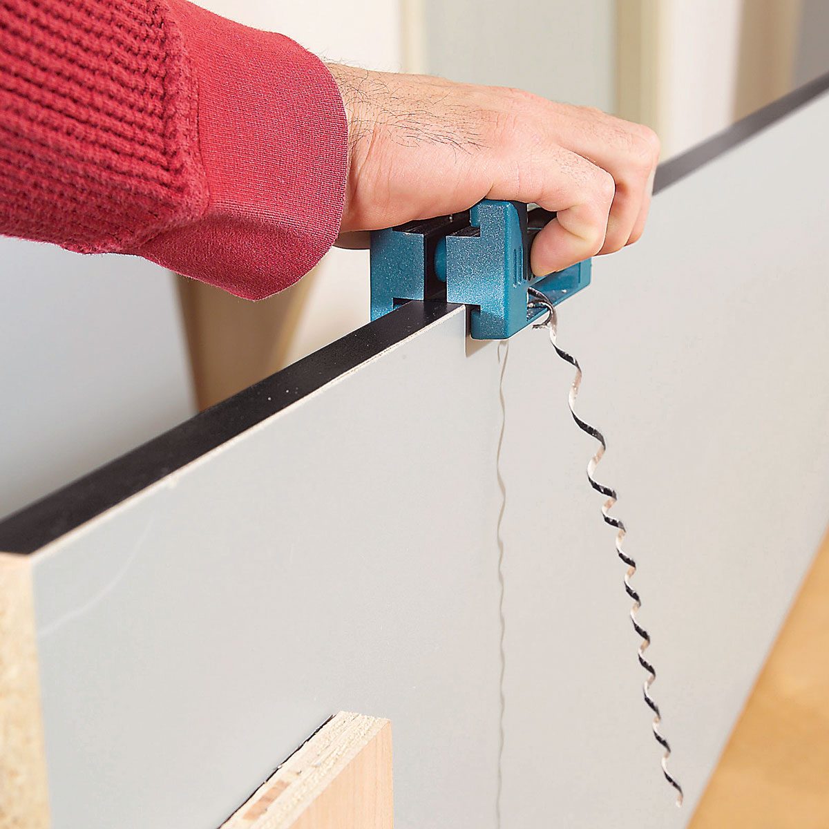 Trimming melamine edge banding