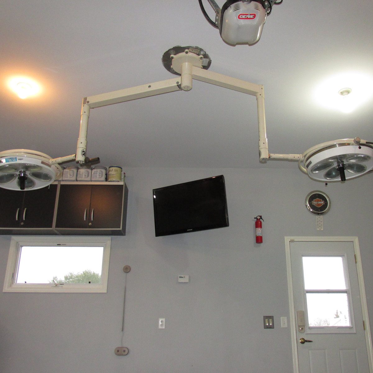 Medical-Lights-in-Garage