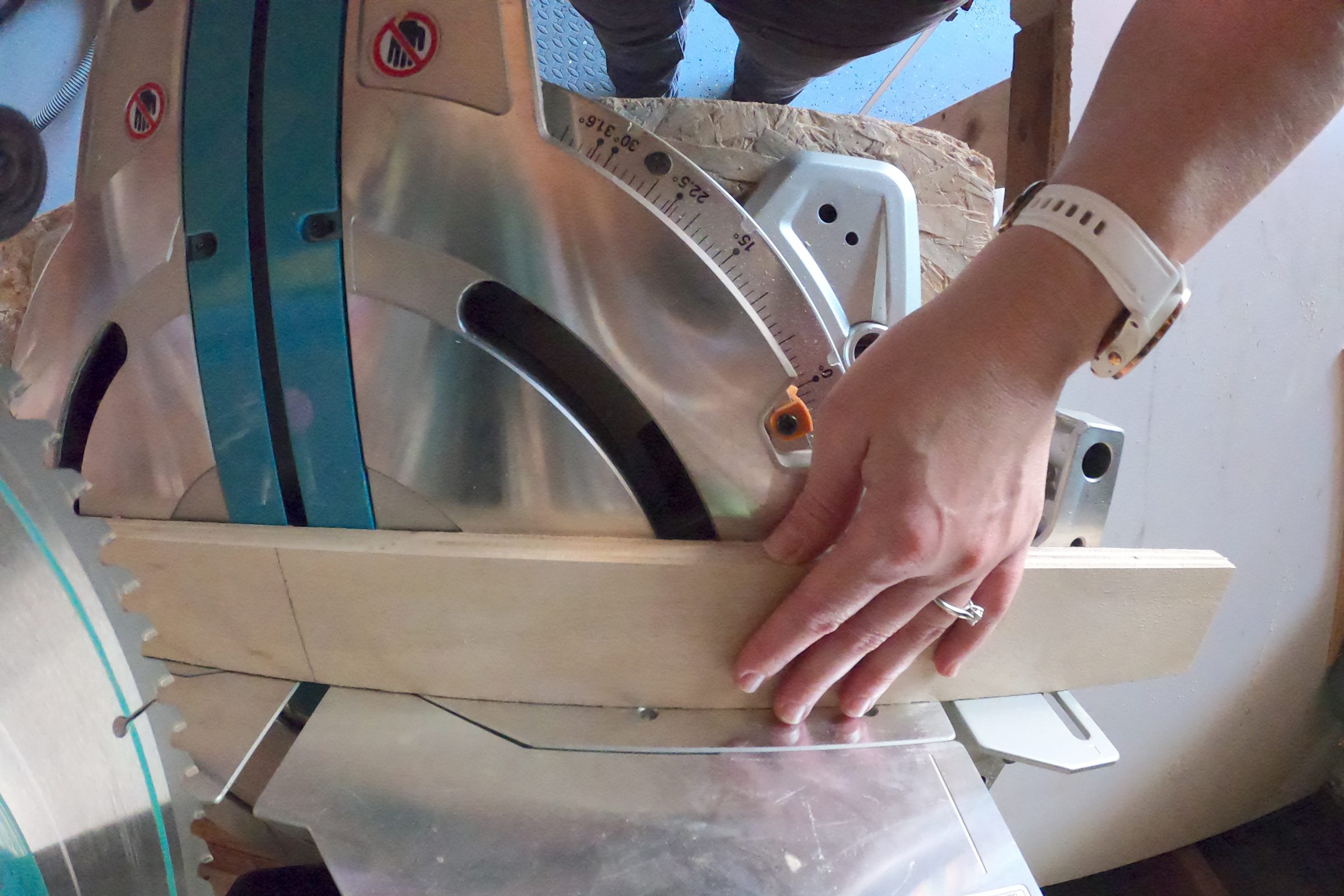 Safety Hand 6inchawaycamb Brittany Joyner For Family Handyman Jvedit