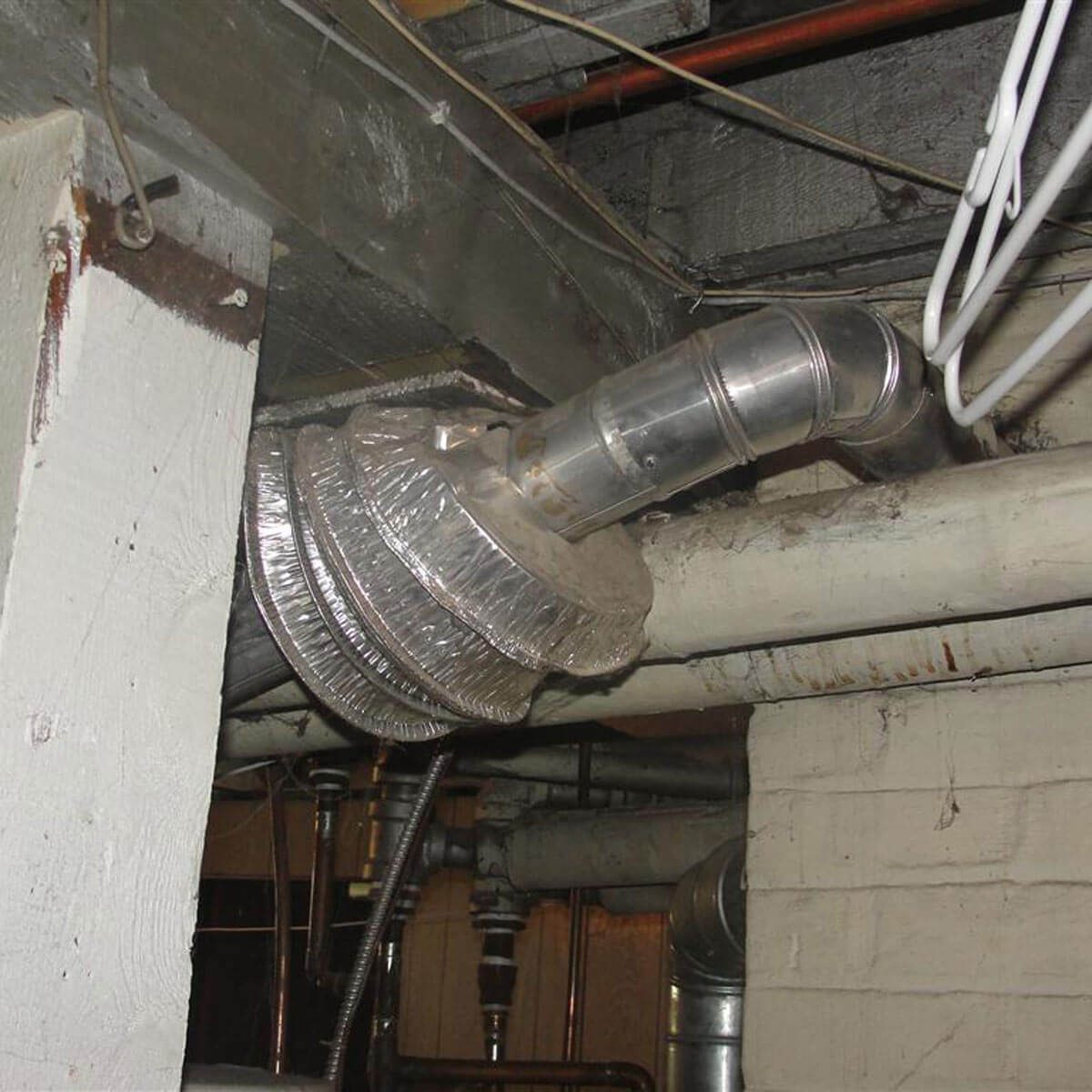 Pie-tins-on-water-heater-vent