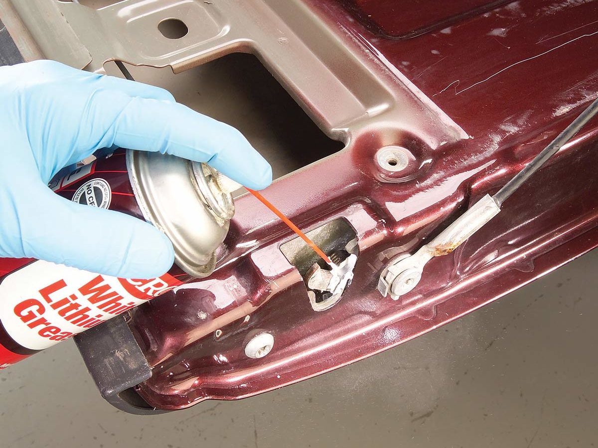 How to Lubricate a Power Liftgate and Fix a Non-Latching Tailgate