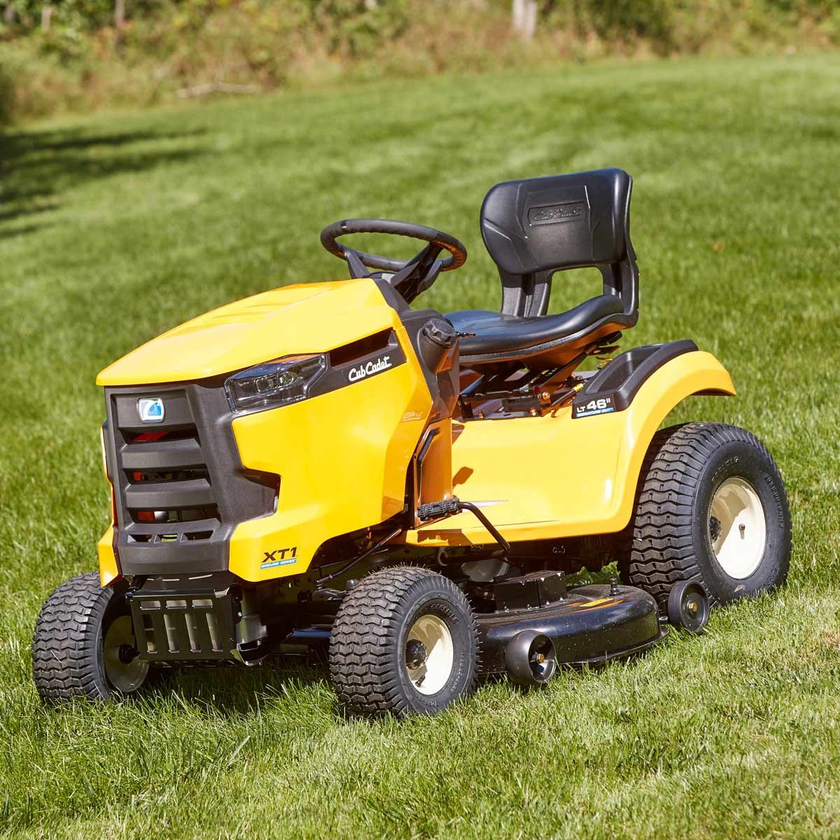 cub cadet lawn tractor