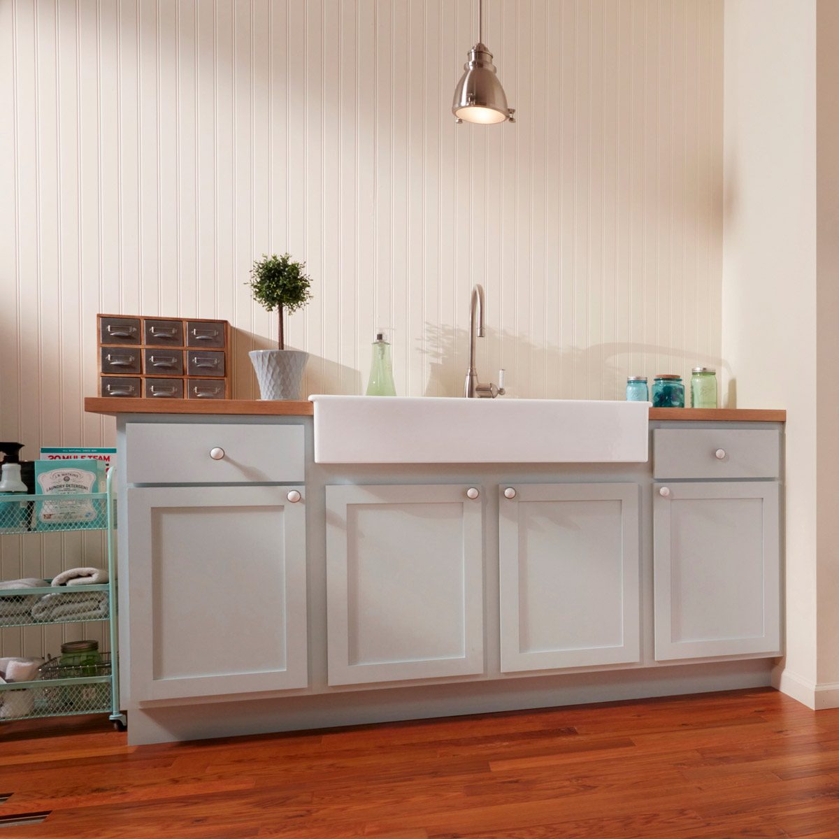 How to Build a Laundry Room Pedestal