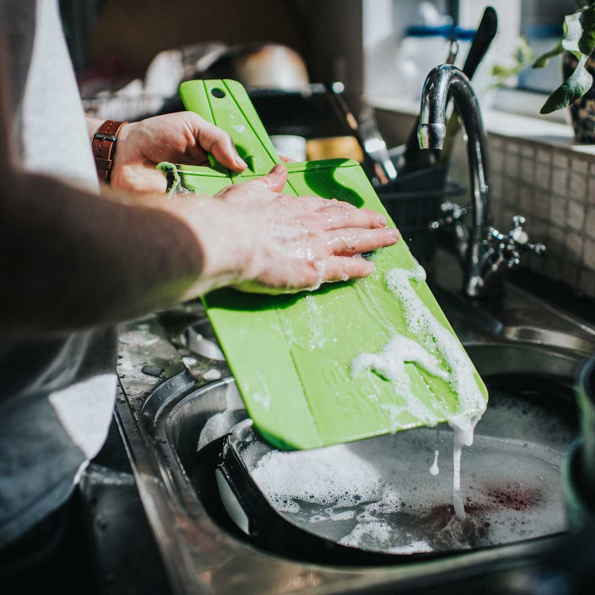 Washing Cutting Board