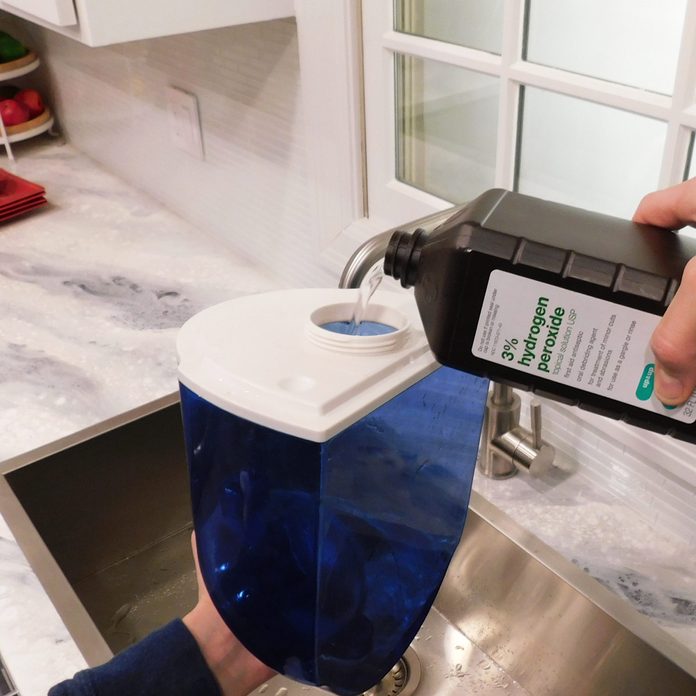 disinfect humidifier