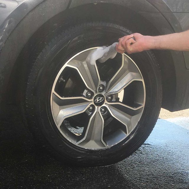 Cleaning tires