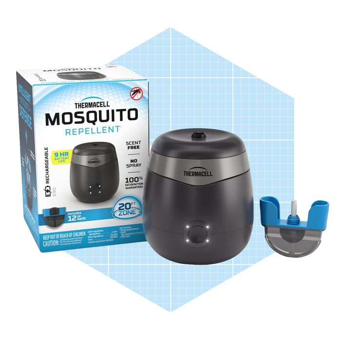 A black mosquito repellent device is positioned beside its packaging, showcasing features like rechargeable battery and scent-free operation, set against a light blue grid background.