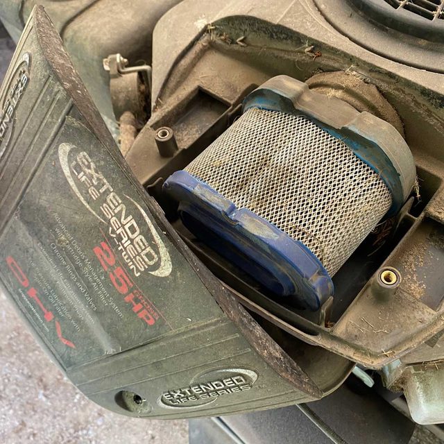 2 Remove Filter Housing