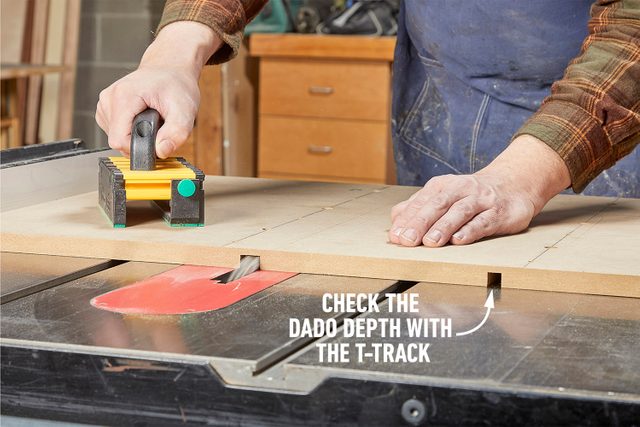 Table Saw Crosscut Sled Fh22apr 617 52 002