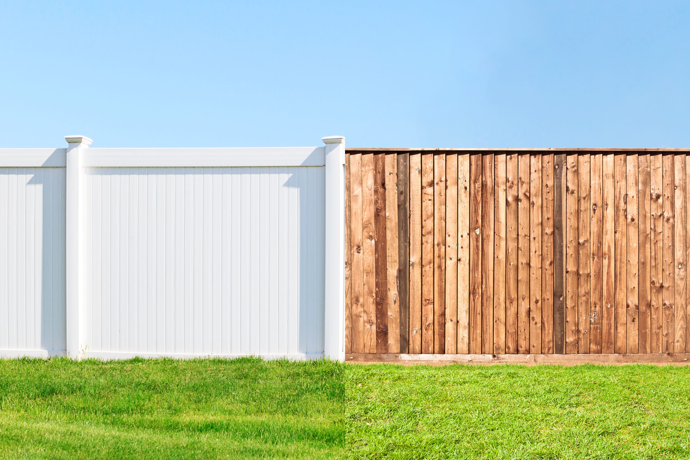 Vinyl vs. Wood Fence: What’s the Difference?
