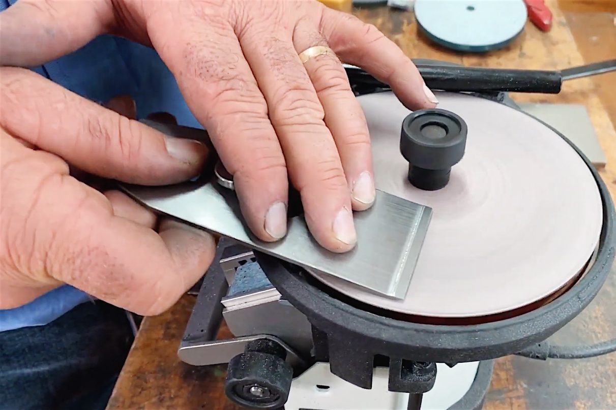 shaping and polishing the chip breaker