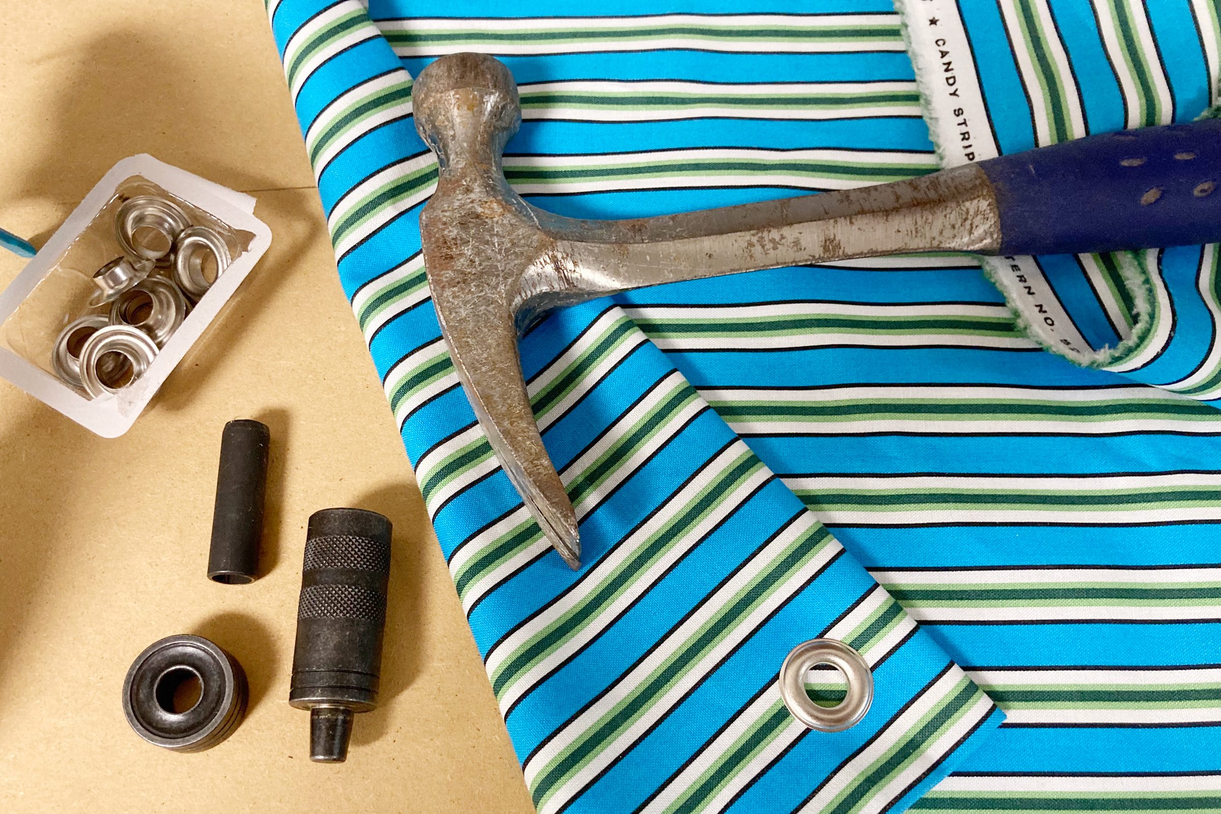 Diy Cat Tree And Towerstep 11 Cat Tree Make Hammock 1 Ally Childress For Fhm Jvedit