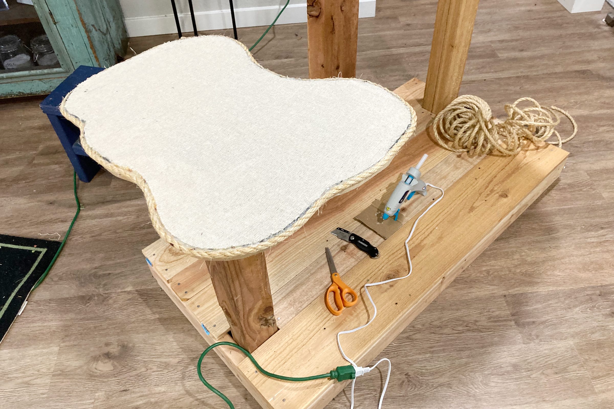 Diy Cat Tree And Towerstep 8 Cat Tree Add Mats 2 Ally Childress For Fhm Jvedit