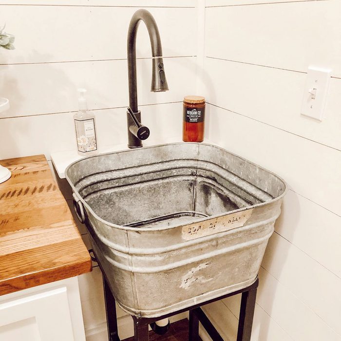 Fhm 10 Laundry Room Sink Ideas Diy Tub Sink