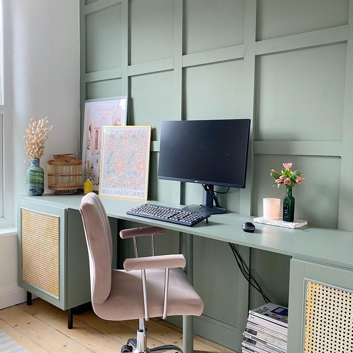 Cane Details Courtesy prettylittleterrace Instagram