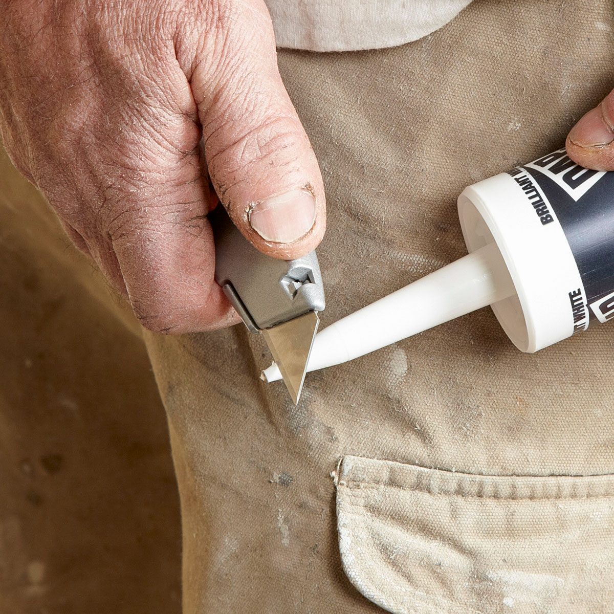 Cutting Caulk Tube Tip