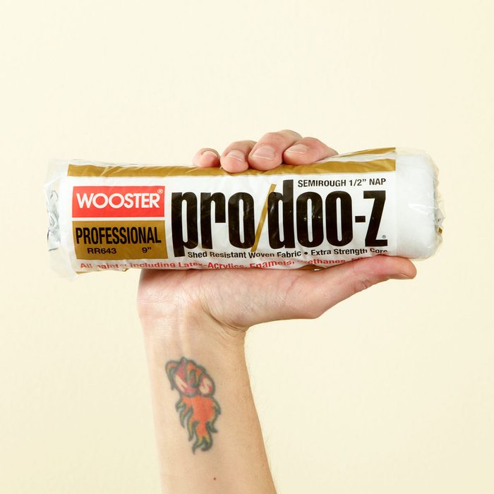 Woven Roller in Hand