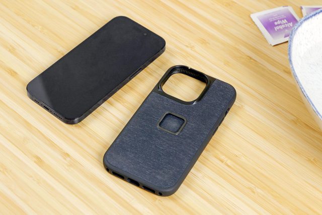How To Clean And Disinfect A Phone Case Remove phone case and mix solution