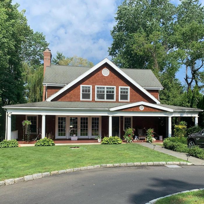 8 Gray Exterior House Paint Ideas For A Modern Makeover Light Gray 1 Courtesy @lottemeister