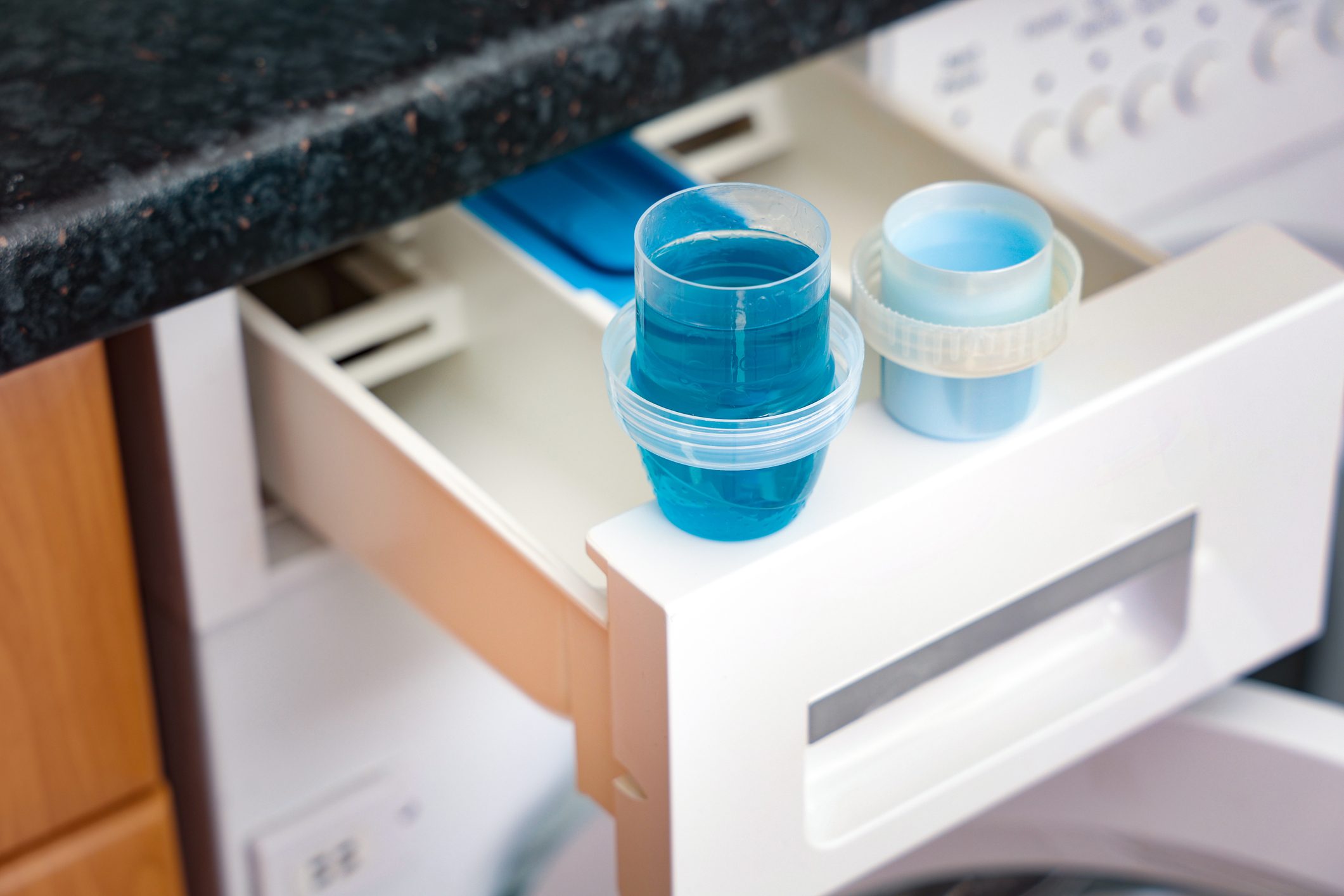 Add the right amount of detergent for the washing machine