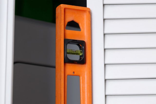 How To Fix Bifold Closet Doors Fhmvs24 Mf 05 13 Bifoldclosetdoor Alignment4