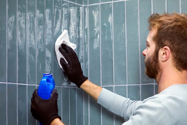 How To Tile A Shower Fhmmar24 Seal Tile And Grout Md 11 27 1bv2 Ssedit