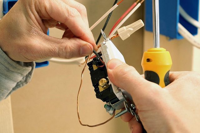 Fhmvs24 Mf 02 08 Wire3waylightswitch 7