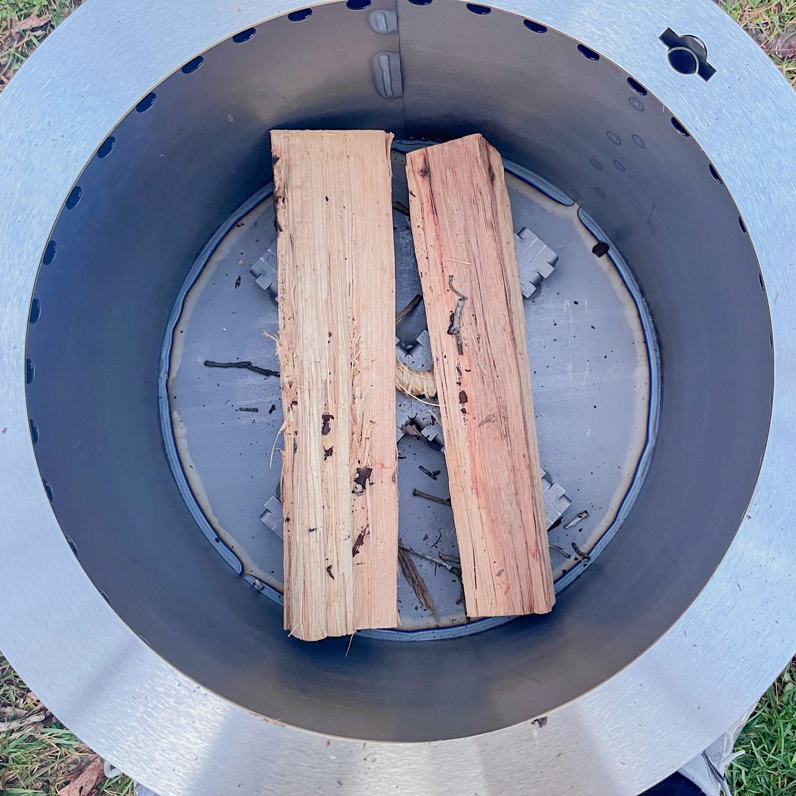 Breeo Fire Pit features