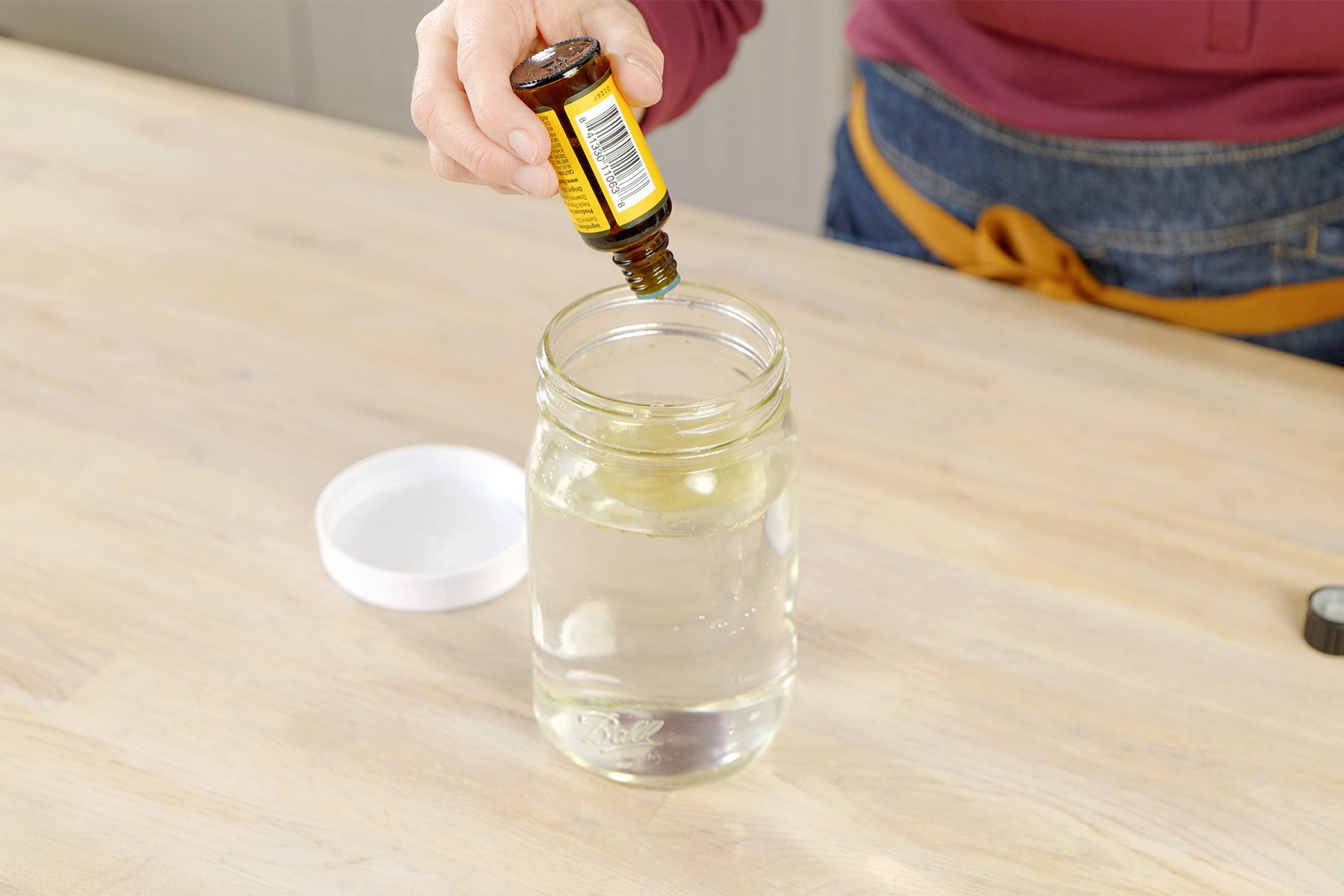 How To Make Your Own Laundry Detergent And Other Laundry Essentials Fhmvs23 Mr 12 12 23 Laundrydetergent 2