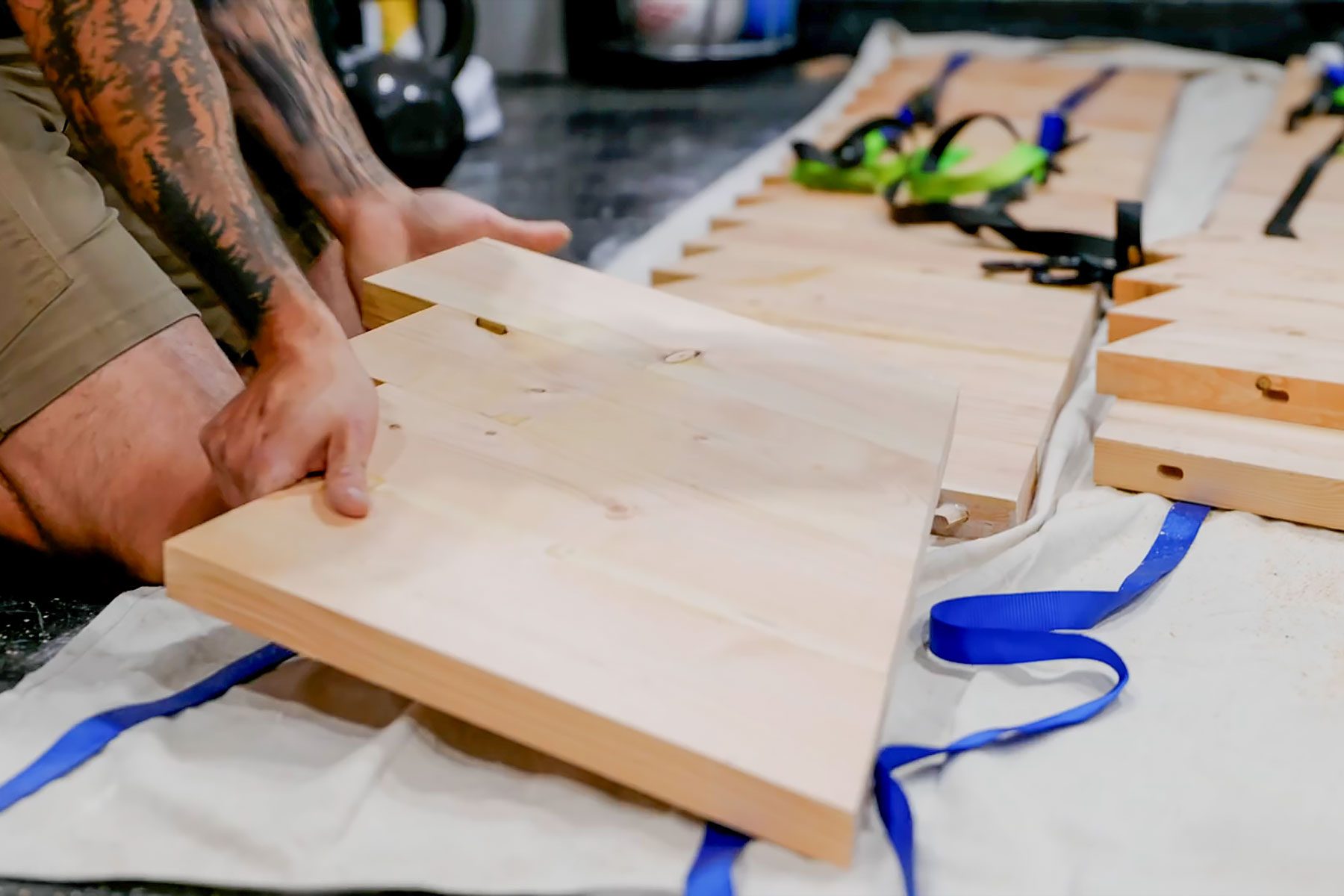 Holding together wooden panels