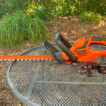 Black And Decker Hedge Trimmer