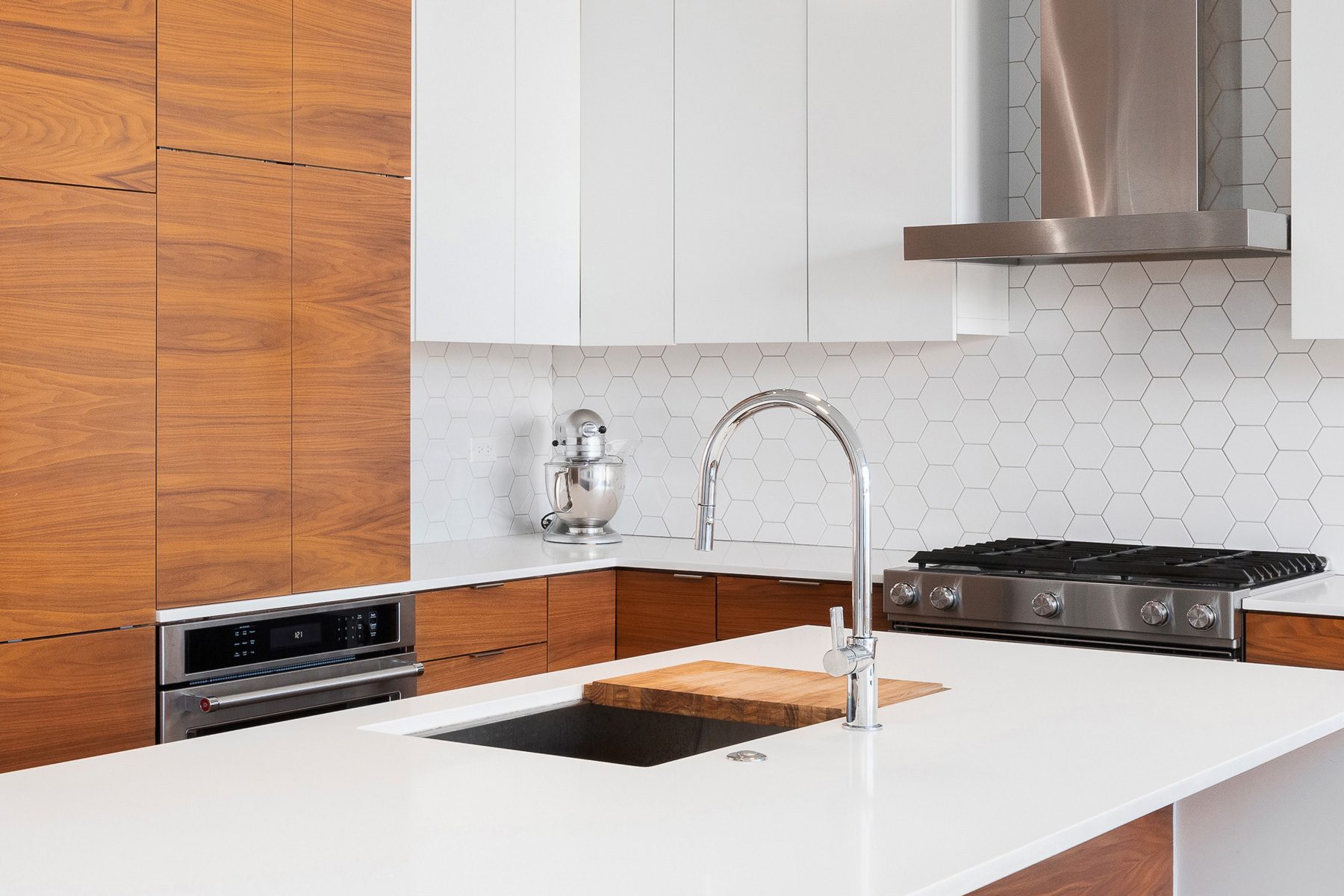 How To Clean Laminate Countertops