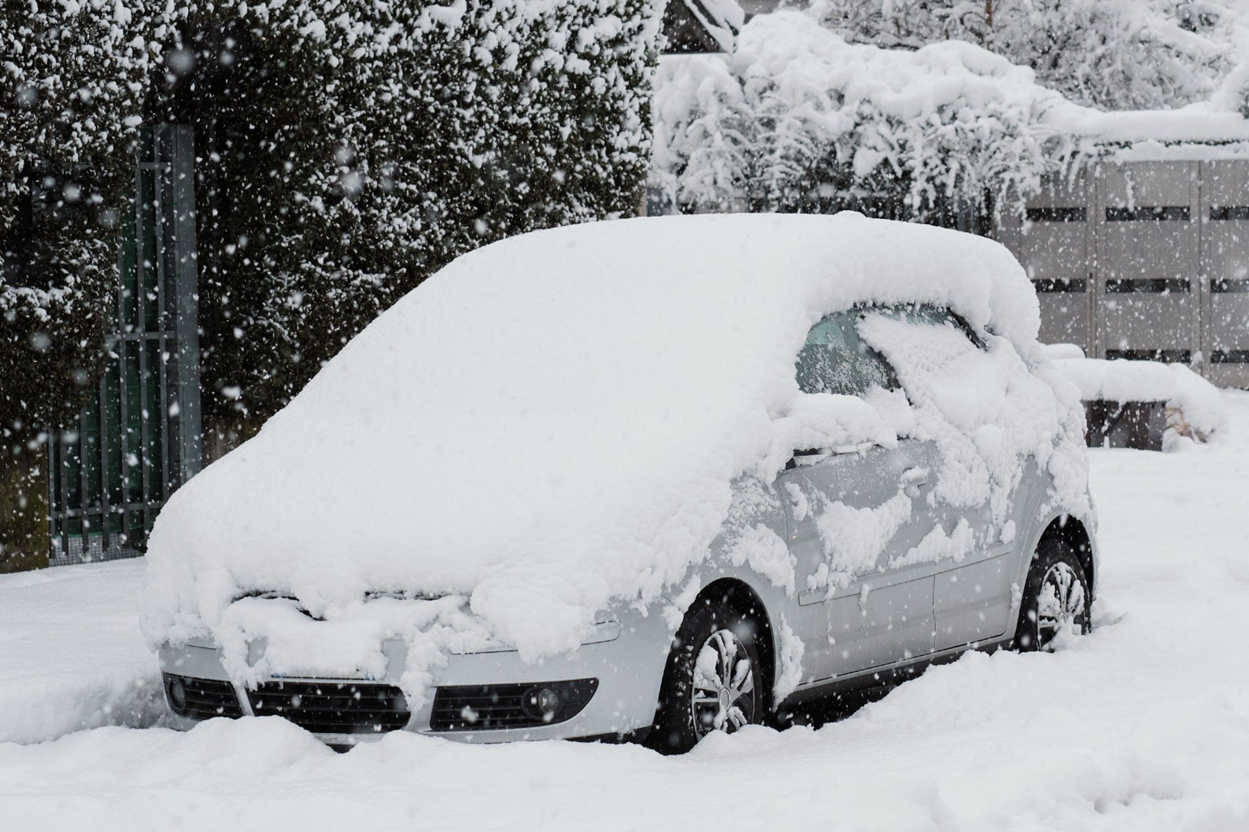 Here’s Why You Shouldn’t Warm Up Your Car In the Winter