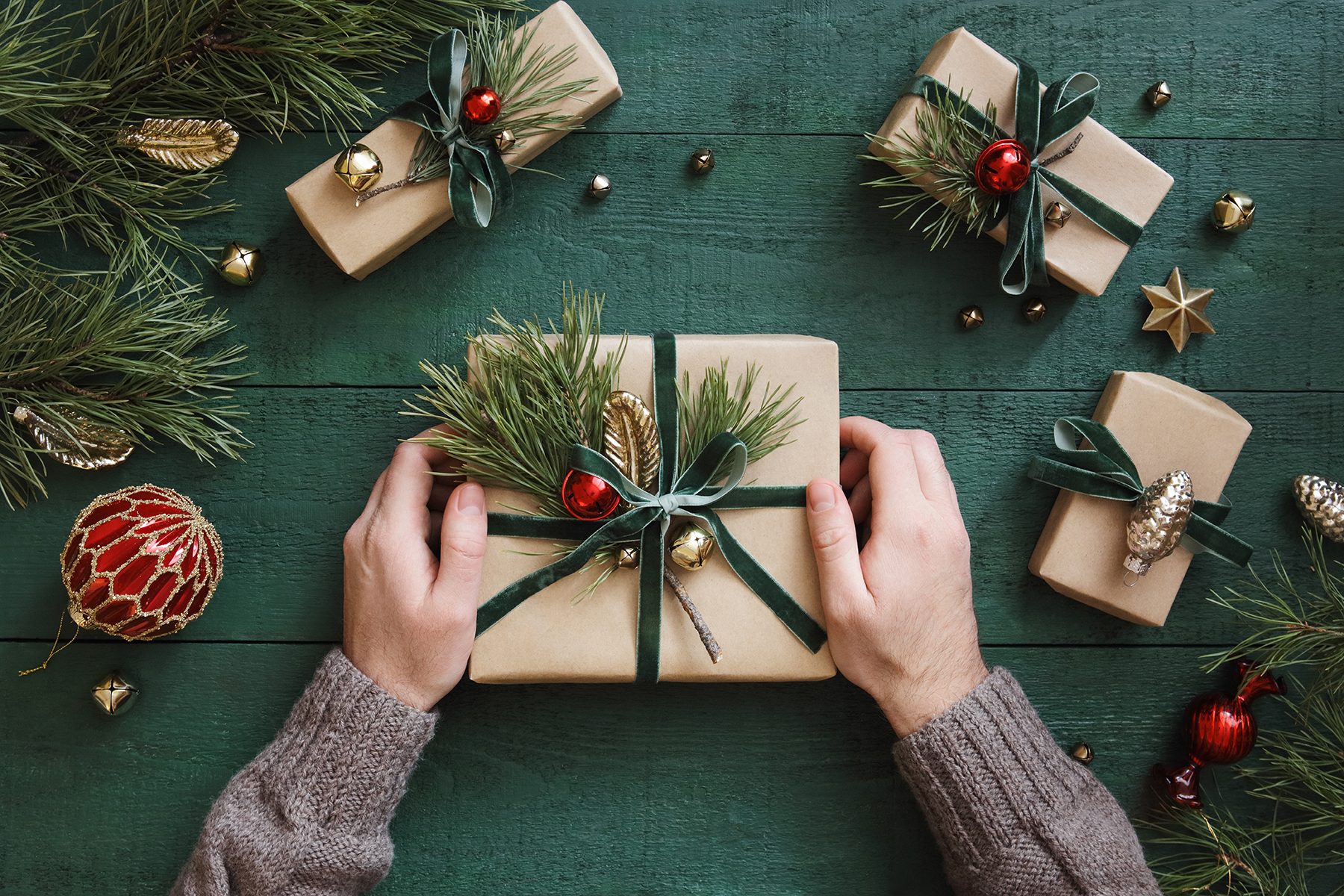 10 Hacks To Make Holiday Decorating Cheaper And Easier Gettyimages 1351872911