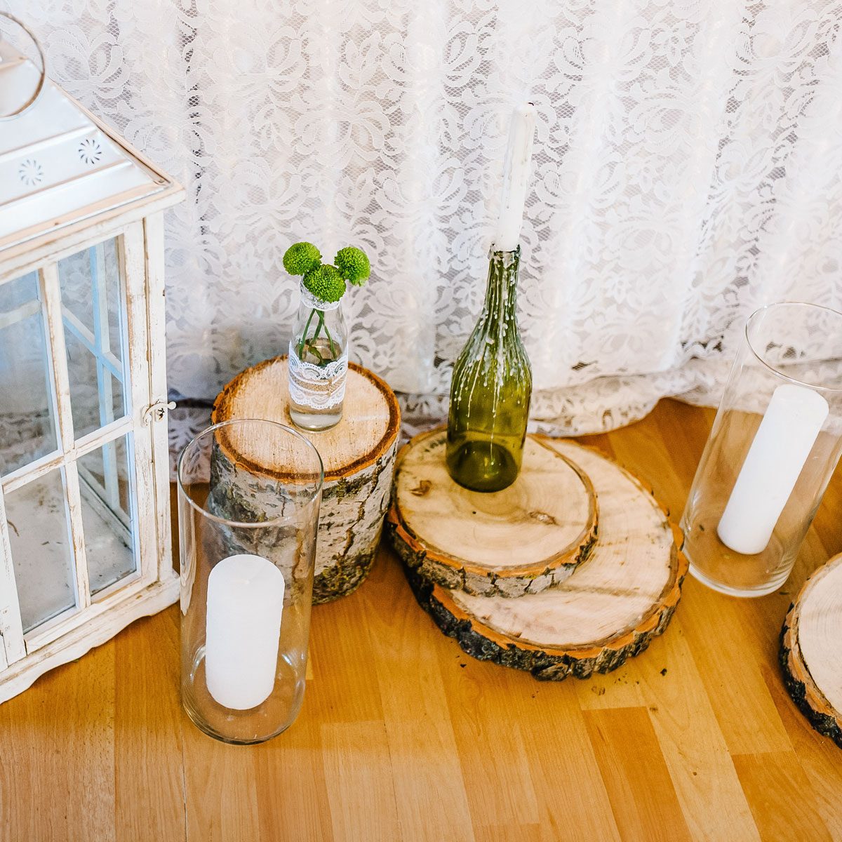 11 Ways to Decorate Your Home with a Tree Stump