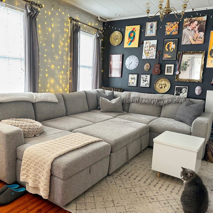 Raymour & Flanigan Barry Sectional With Pop Up Sleeper