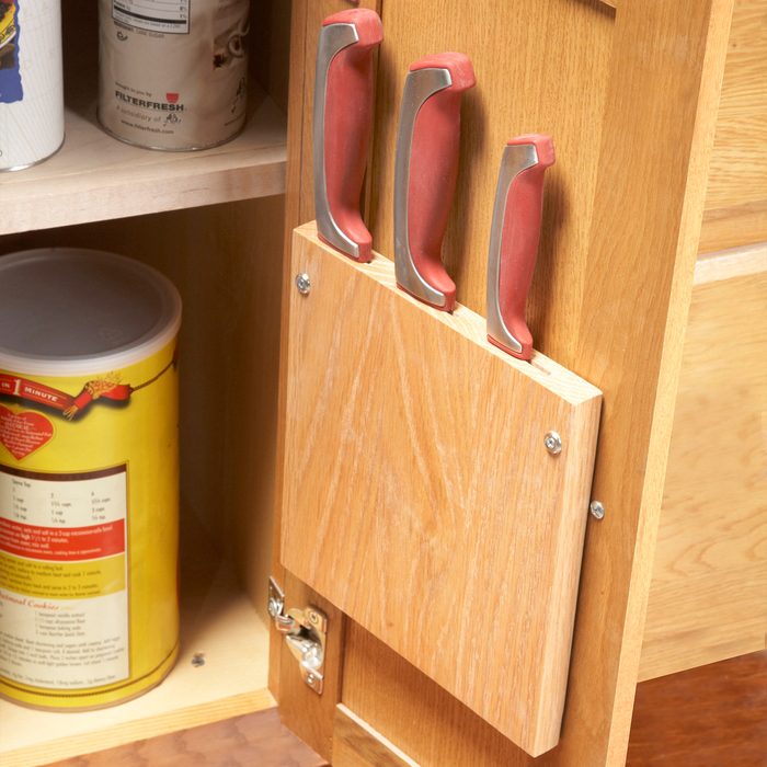 Easy Diy Projects To Increase Kitchen Cabinet And Drawer Storage Cabinet Door Knife Rack