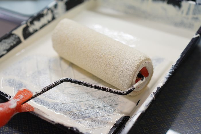 Essential Paint Brush Cleaners That Will Revive Your Brushes Gettyimages 1894008575