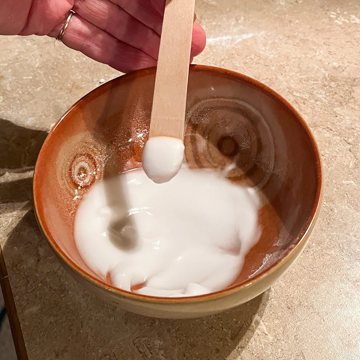 Fhmd25 How To Remove Mold From Shower Caulking Noelle Devoe 02 Ssedit