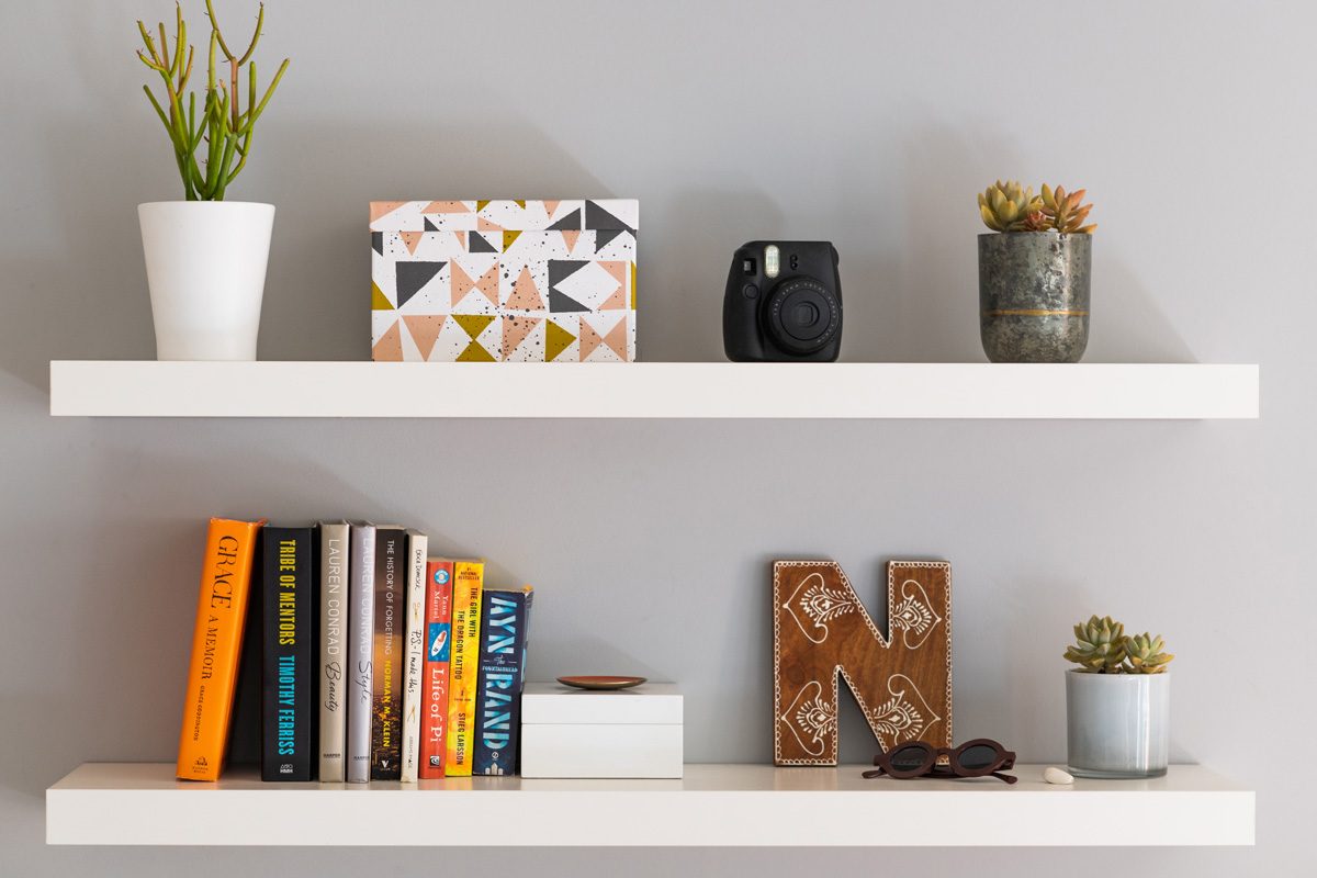 10 Brilliant Entryway Shelf Ideas You Can DIY