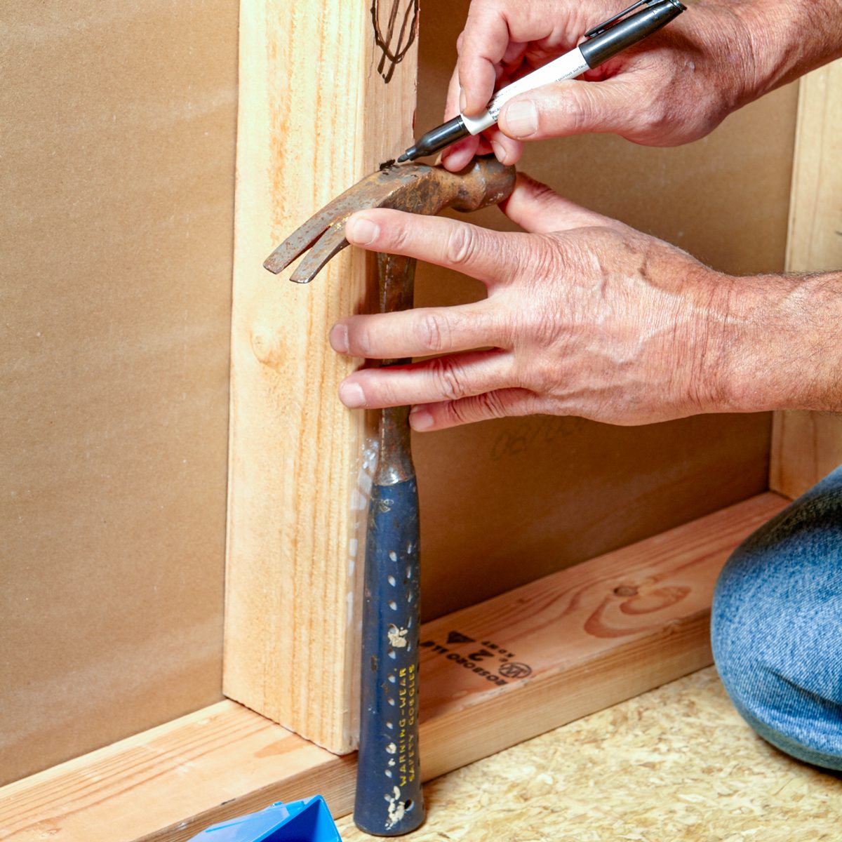 using hammer for measuring