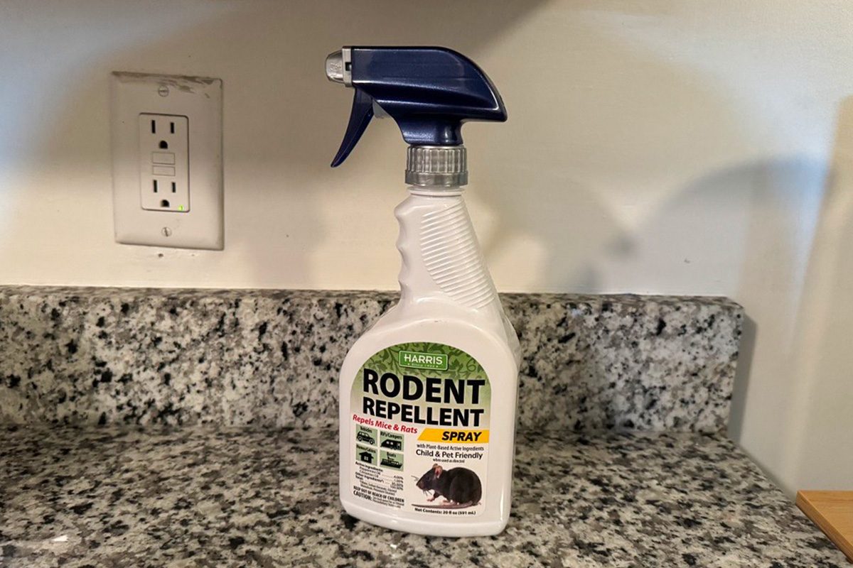 Fhma25 Mighty Mint Peppermint Oil Marry Henn 01 Ssedit