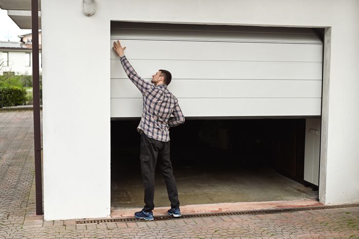 Measuring garage door