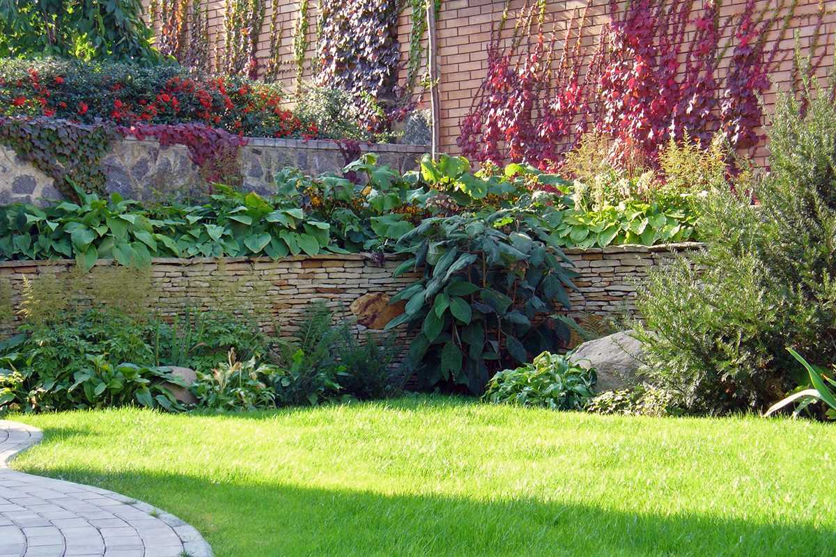 Outdoor Garden Features Gettyimages 1359584158