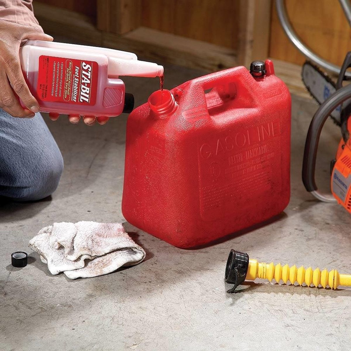 Use Your Chainsaw Safely And Effectively With These Tips Fh09feb 495 59 001