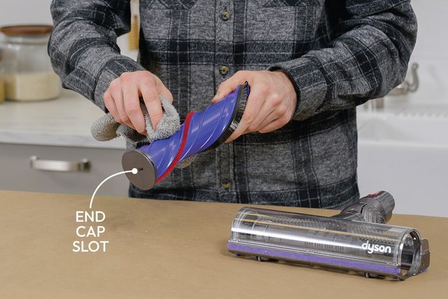 How To Clean A Dyson Vacuum And Its Filter Fhmvs25 Mf 01 08 Dysoncleaning 4b Yvedit Callouts